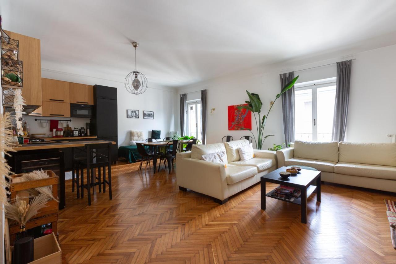 Moscova Cosy Apartment Мілан Екстер'єр фото
